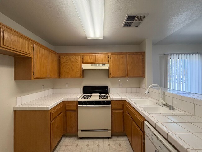 Photo - 4401 Pebble Creek Dr Unit A
