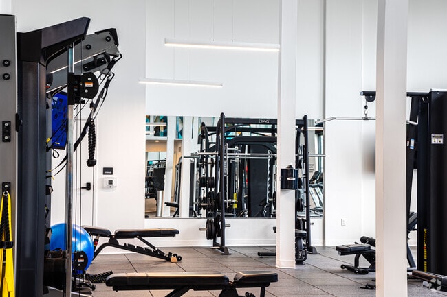 Fitness Center - Signature at West Pryor