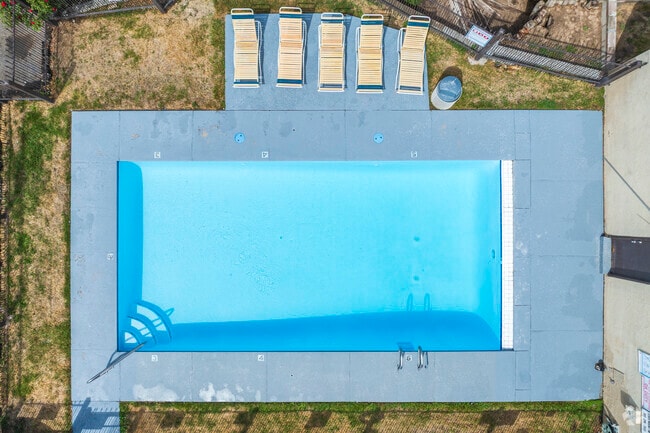 Pool - Panorama Heights