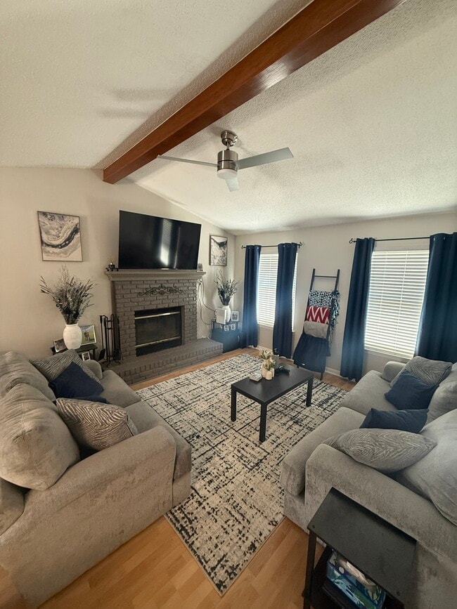 Photo - 223 Karen Ct