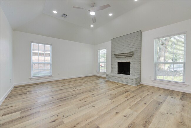 Photo - 3223 Cherry Hills Dr