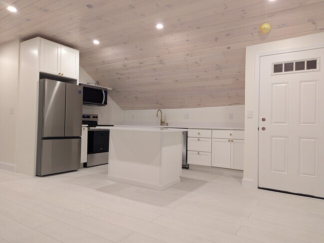 120 Saltmarsh Pond Rd Unidad 1