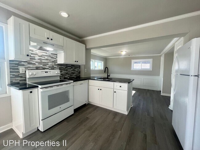 Photo - 3 br, 1 bath House - 152 Crabtree Dr