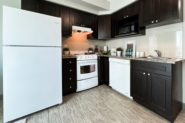 Photo - 228 Albert St