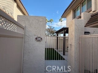 Building Photo - 848 W Huntington Dr Unit 34