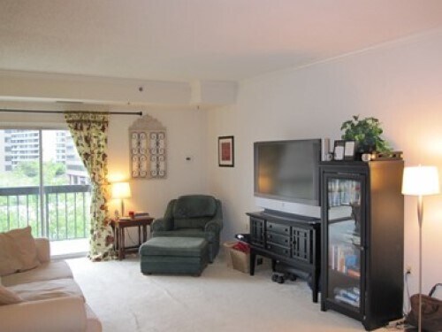 Photo - 1211 S Eads St Unit 404