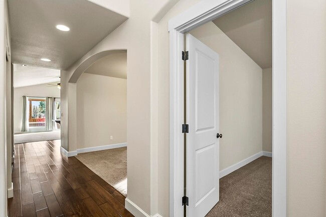 Photo - Charming 3-Bedroom Home in Gardenside – Mo...
