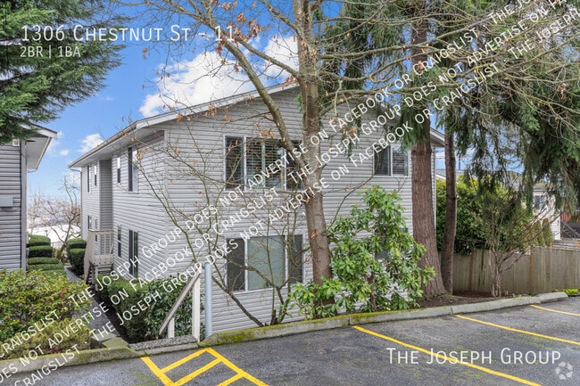 Building Photo - 1306 Chestnut St Unit 11 Rental