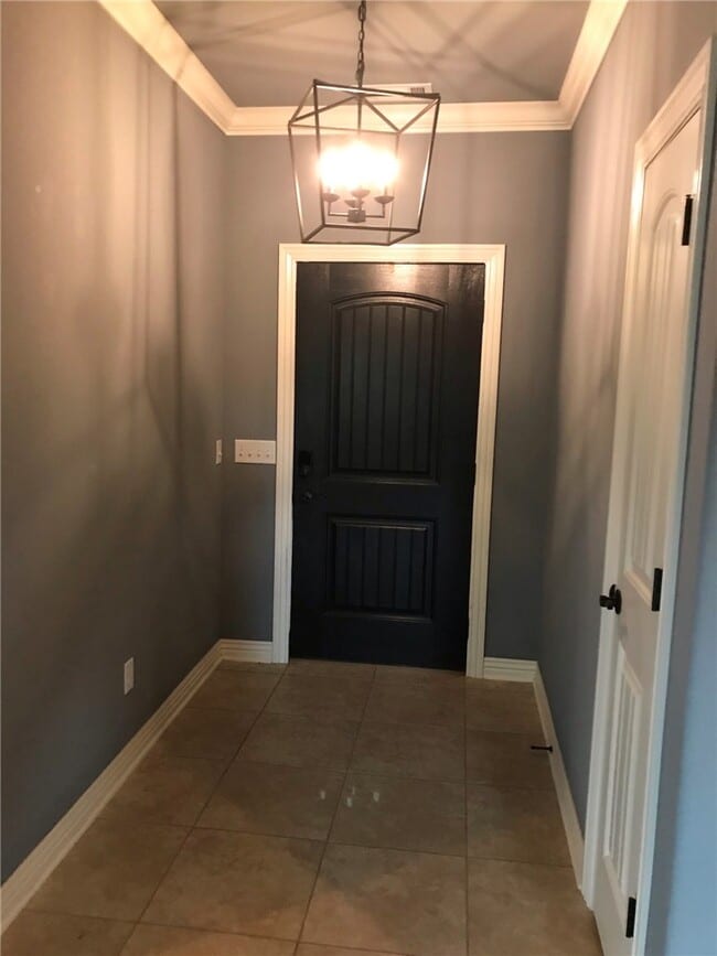 Photo - 709 Olivia Ln