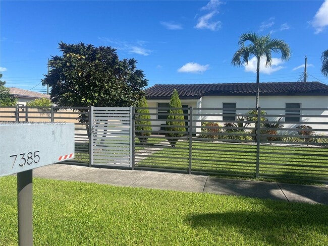 Photo - 7385 SW 38th St