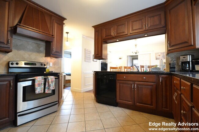 Photo - 57 Hobart St