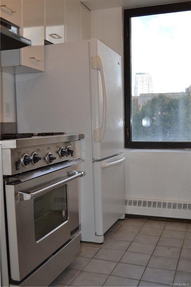Photo - 4 Martine Ave Unit 306