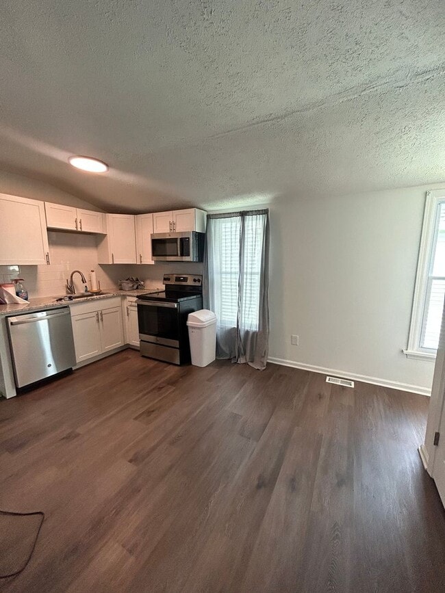 Building Photo - 5 Karges Pl Unit 5 Rental