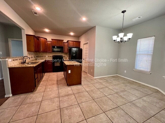 Photo - 423 Ridge Point Dr