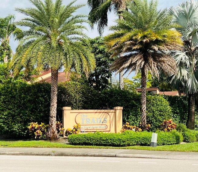 Building Photo - 206 Lakeview Dr E
