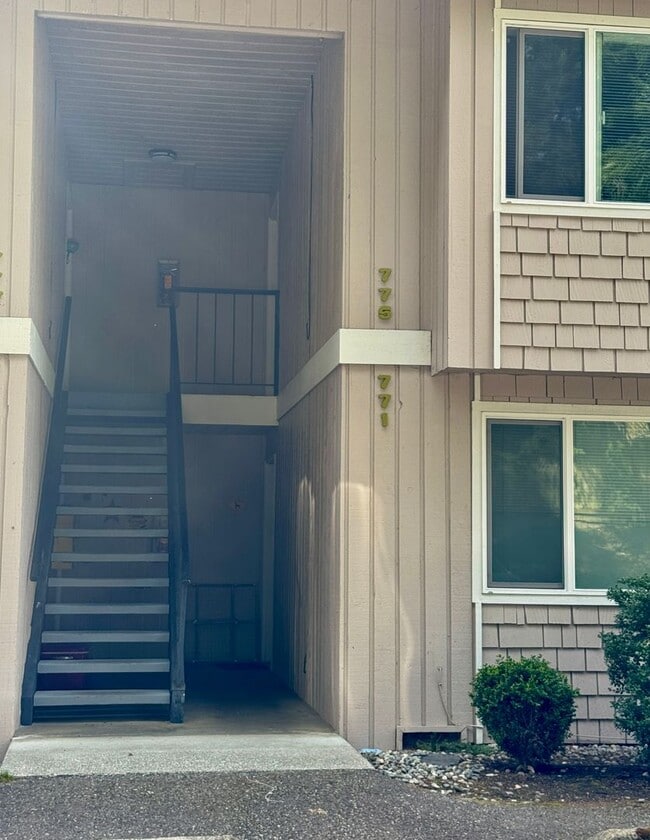 Photo - 77X Four-Plex Unit 775