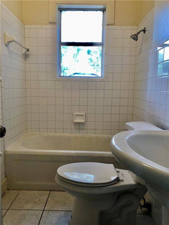 Photo - 821 Newton Ave S