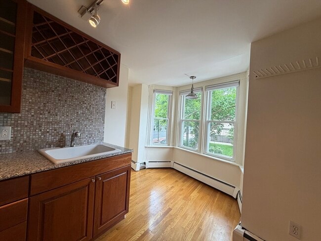 Photo - 18 Pleasant St Unit 2