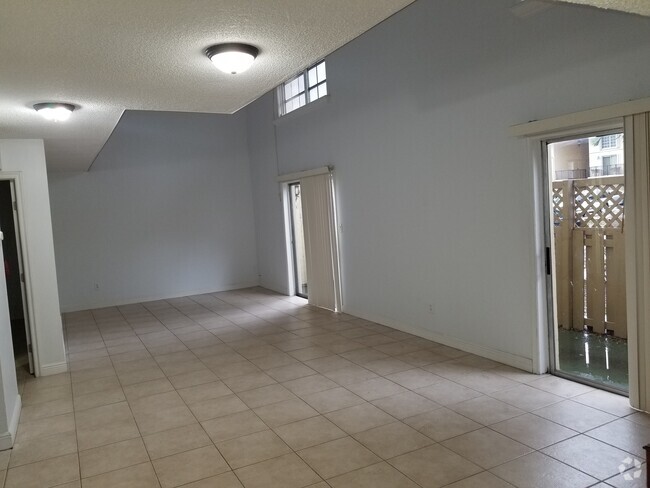 Building Photo - 8600 SW 109th Ave Rental