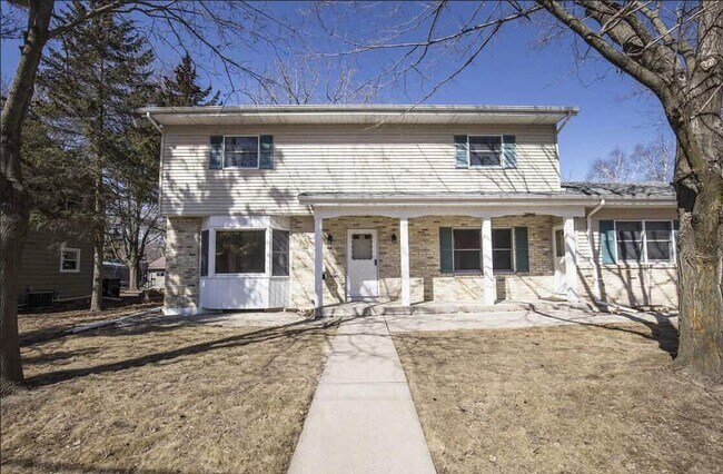 W56N491 Highland Dr  