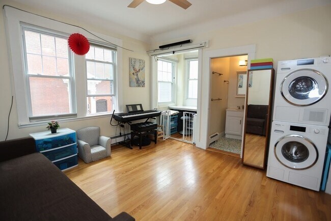 Photo - 2 Arnold Cir Unit 1