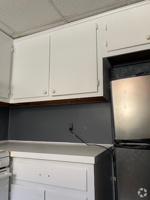 Building Photo - 102 E 2nd Ave Unit Rear Rental