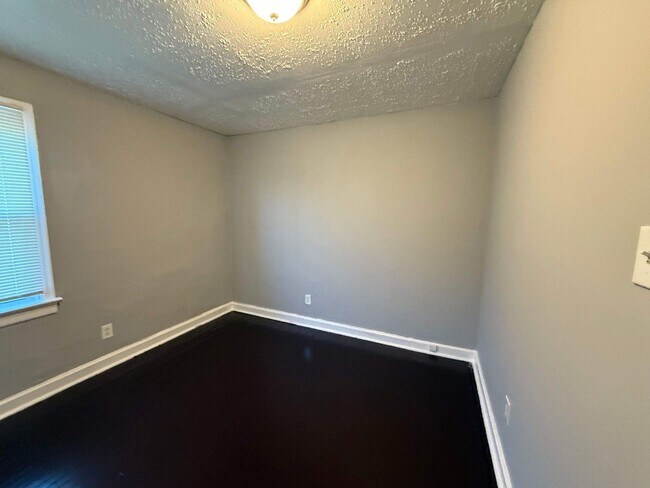 Photo - 7004 Greenhaven Dr