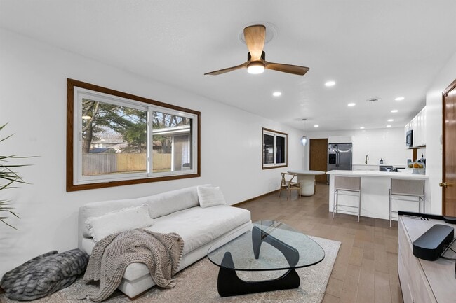 Photo - 2211 S Anderson St