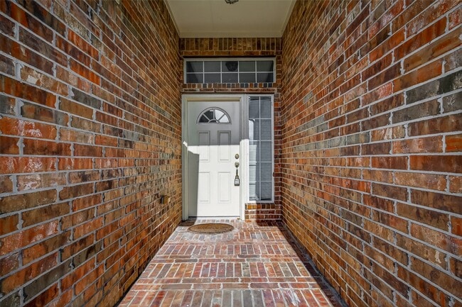 Photo - 71 N Forrest Ave