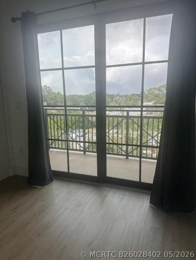 4100 SW 64th Ave Unit 313