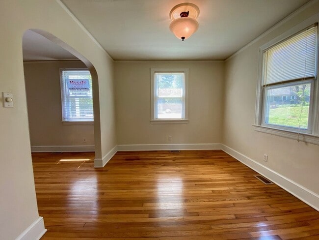 Photo - 109 Kreswell Cir