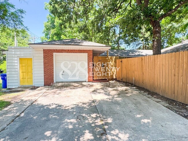 Photo - **COMING SOON FOR JUNE 2026 MOVE IN!** 3 BED/2 BATH DUPLEX - CLOSE TO CAMPUS!