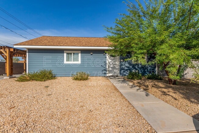 Photo - 505 N 16th Ave