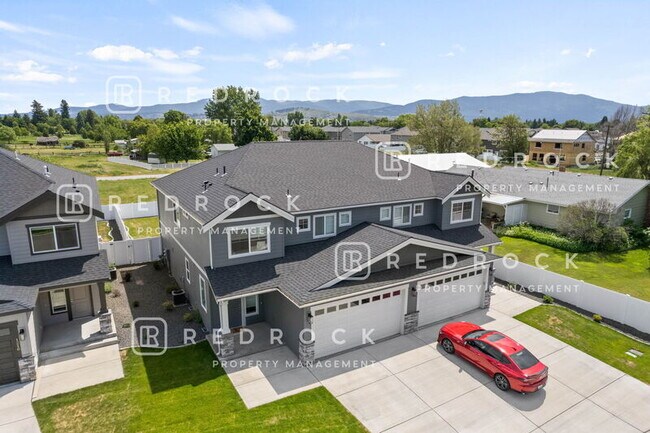 Photo - 1208 N Tschirley St