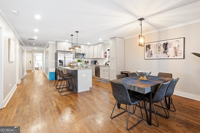 Photo - 1056 Harwell St NW
