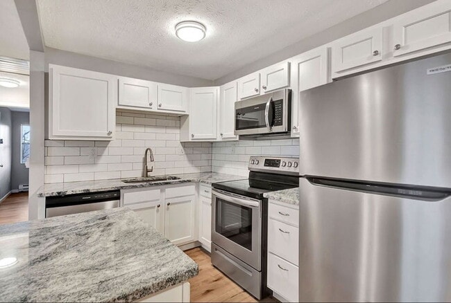 Photo - 5617 Happy Hollow Rd Unidad 8