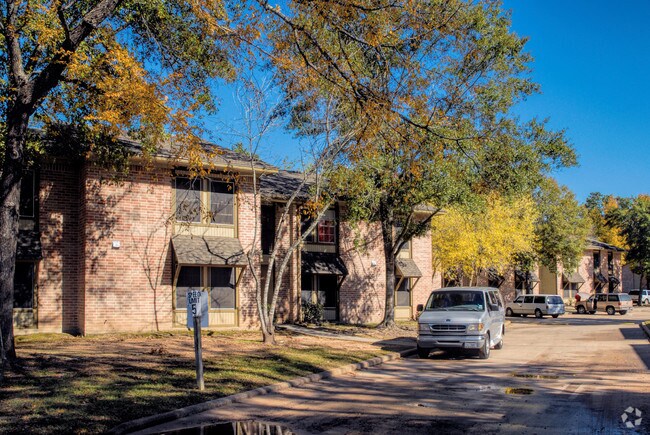 Photo - New Caney Oaks I & II Apartments