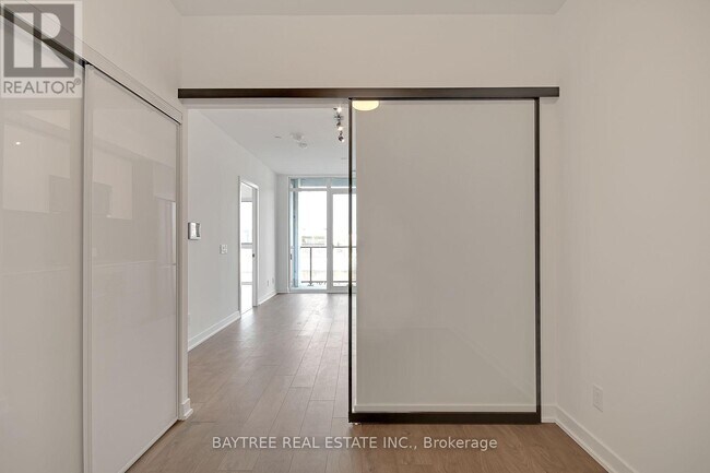 Photo - 5 Defries St Unité 407