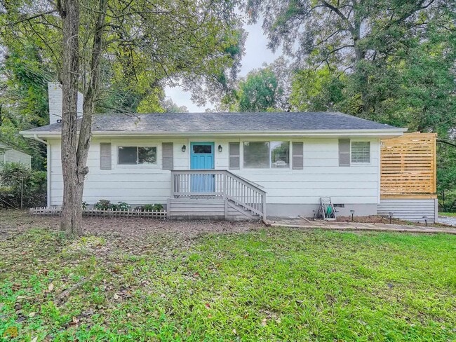 Building Photo - 1263 Oakland Dr SW