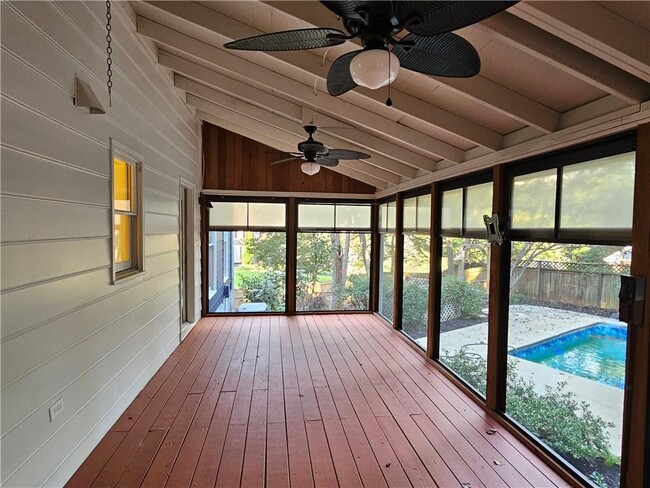 Photo - 3228 Turtle Lake Dr SE