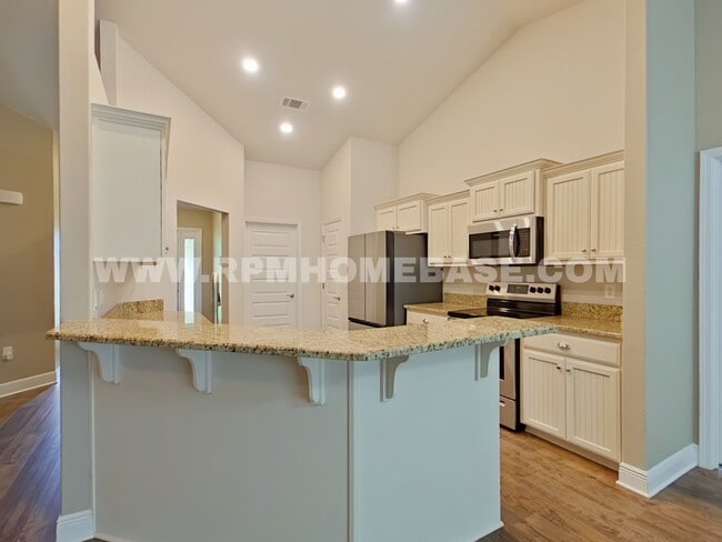 Photo - 4/2 in North Crestview: Screened Porch, Fenced Yard, Near Top Schools