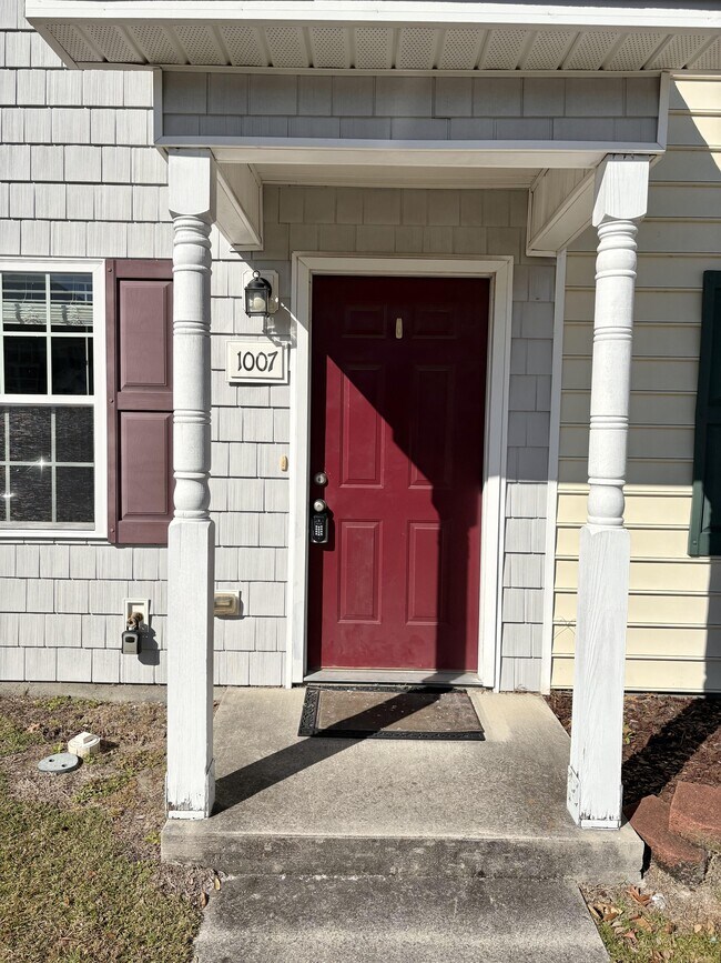 Photo - 1007 Banister Loop