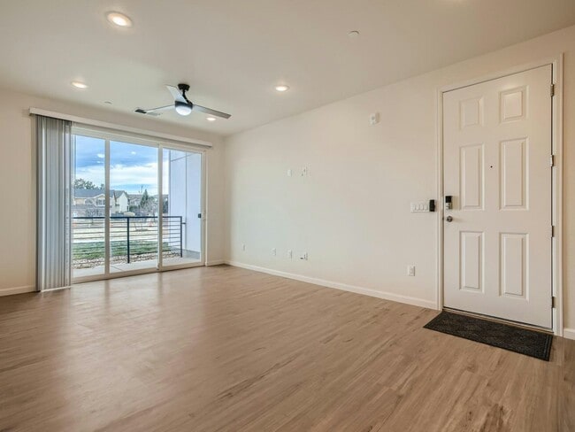 Photo - 3825 Presidio Point Unidad 103