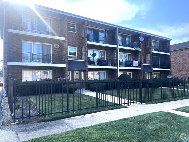 Building Photo - 11946 S Ridgeway Ave Rental