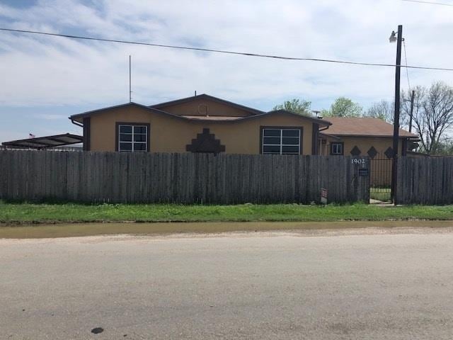 Photo - 1902 Alderete Ln