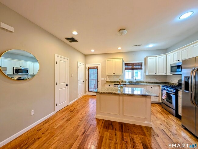Photo - 15 Old Oak Dr Unit 15