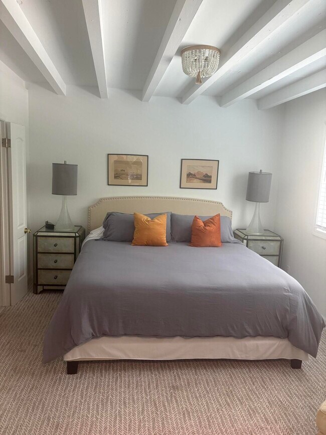 Photo - 240 Almeria Rd