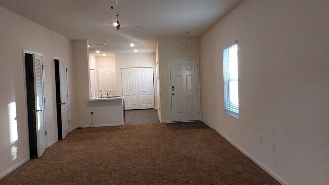 Photo - Townhome in Baymeadows