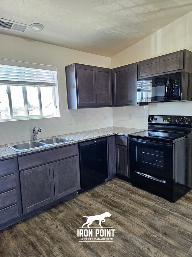 523 Rooster Ln Unit 101
