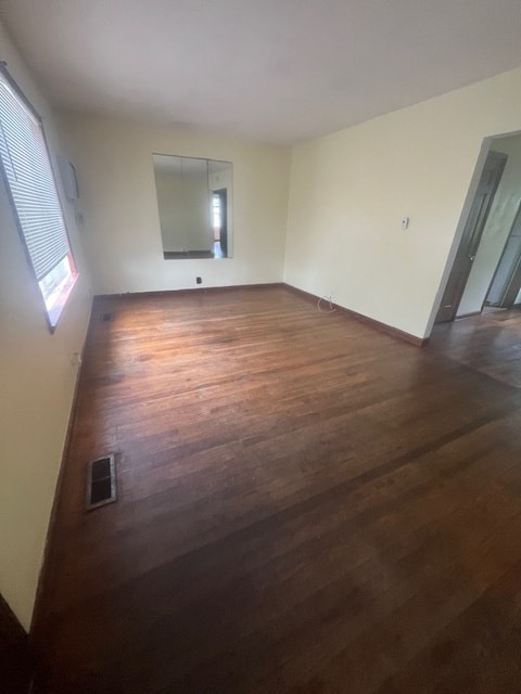 living room - 1604 N New York Ave